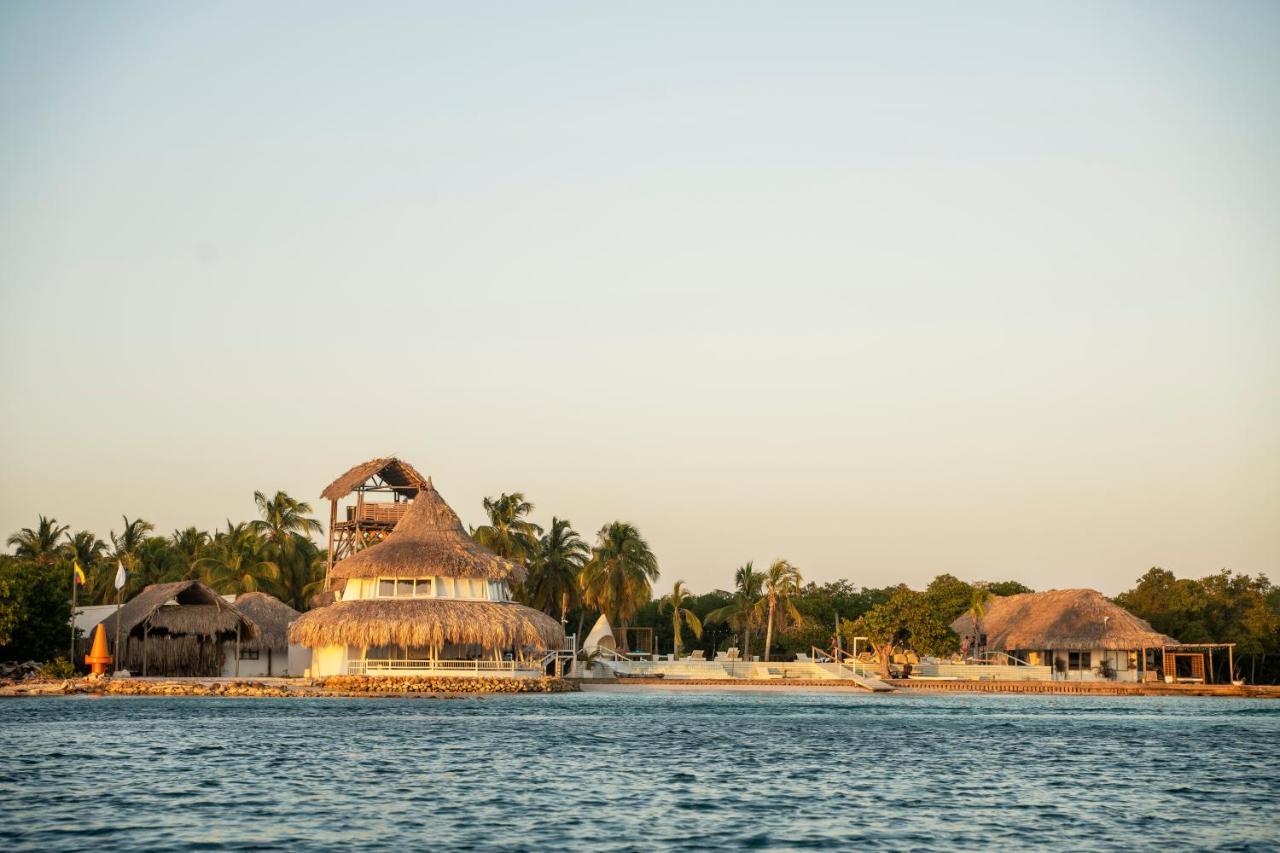 Quinta Del Mar Crystal Beach Hotel Tintipan Island Exterior foto